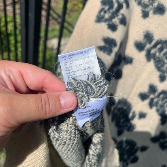 Anthropologie Distressed Floral Sweater Vest NWT - Picture 12 of 12